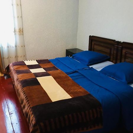 Butichi Guest House Chiatura Bagian luar foto