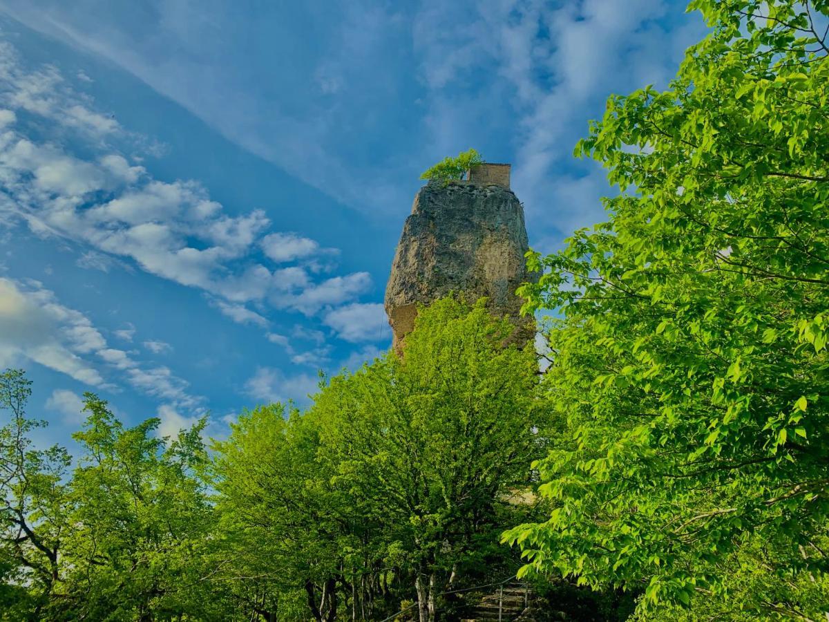 Butichi Guest House Chiatura Bagian luar foto