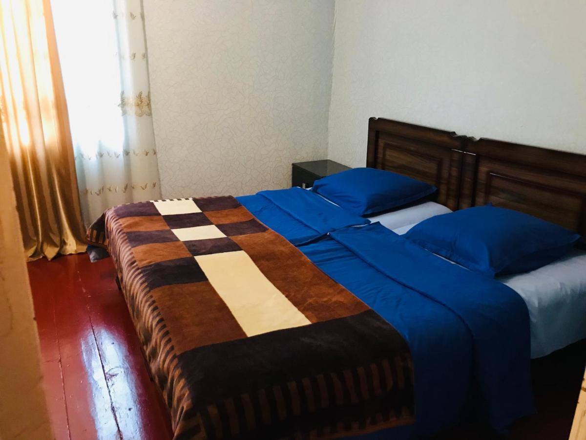 Butichi Guest House Chiatura Bagian luar foto