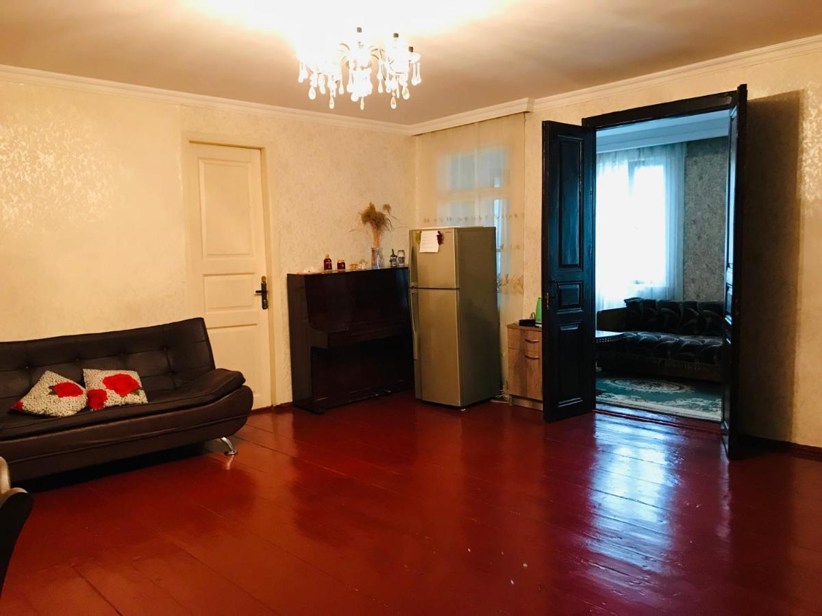 Butichi Guest House Chiatura Bagian luar foto