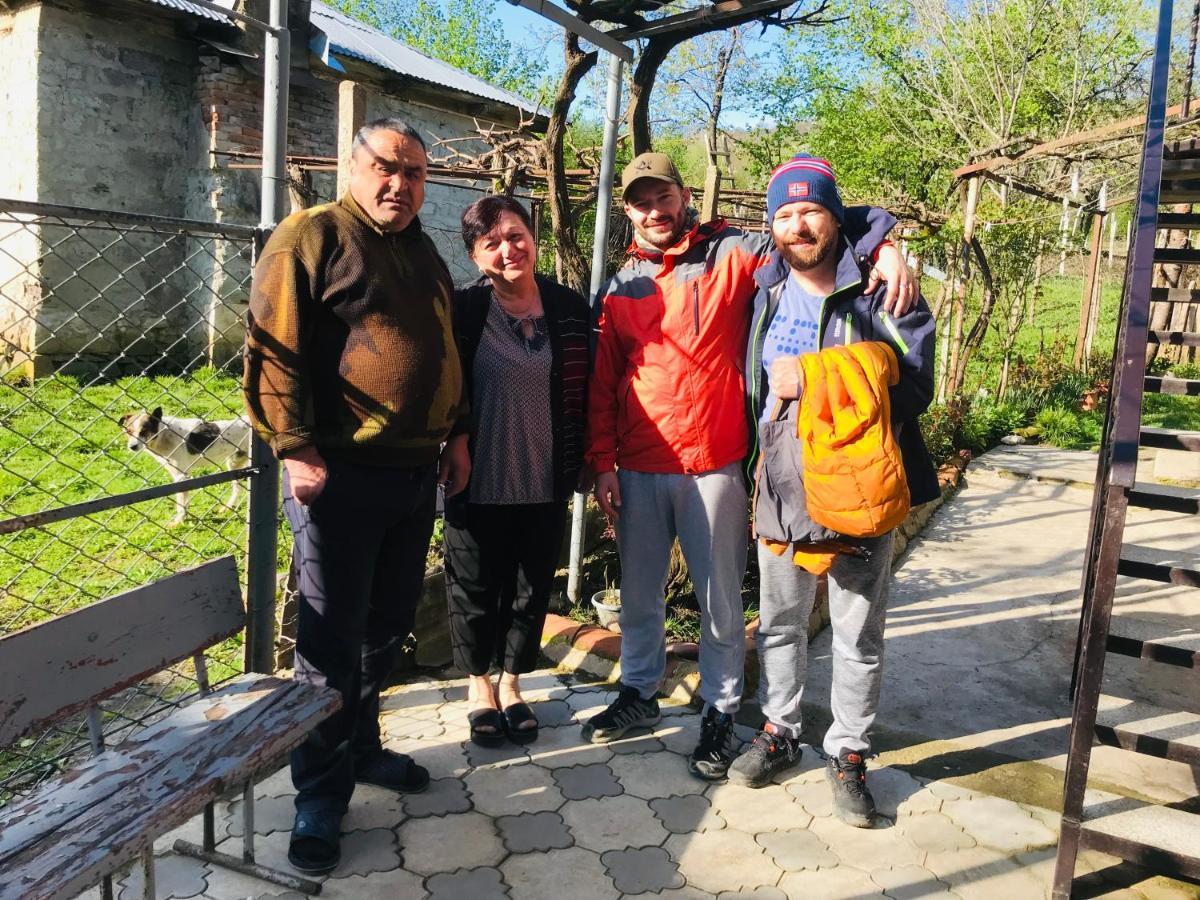 Butichi Guest House Chiatura Bagian luar foto