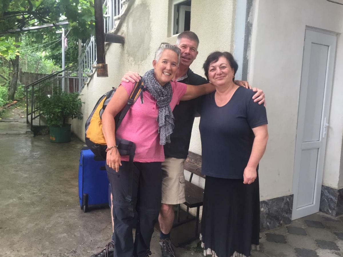 Butichi Guest House Chiatura Bagian luar foto