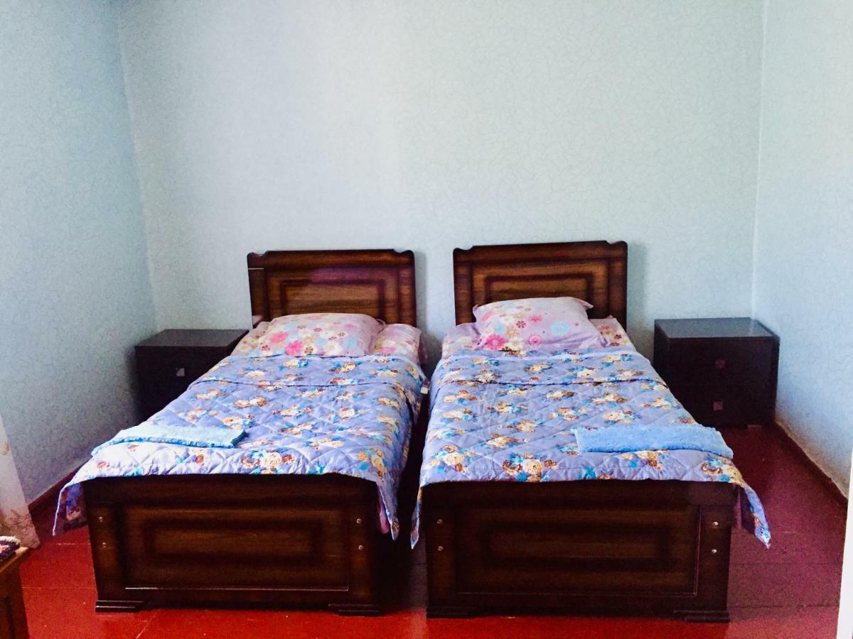 Butichi Guest House Chiatura Bagian luar foto