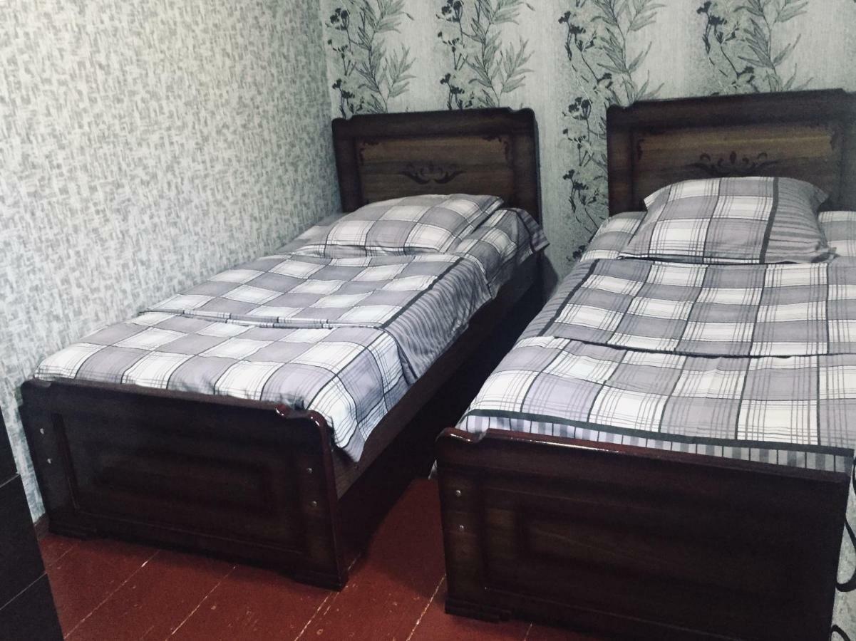 Butichi Guest House Chiatura Bagian luar foto
